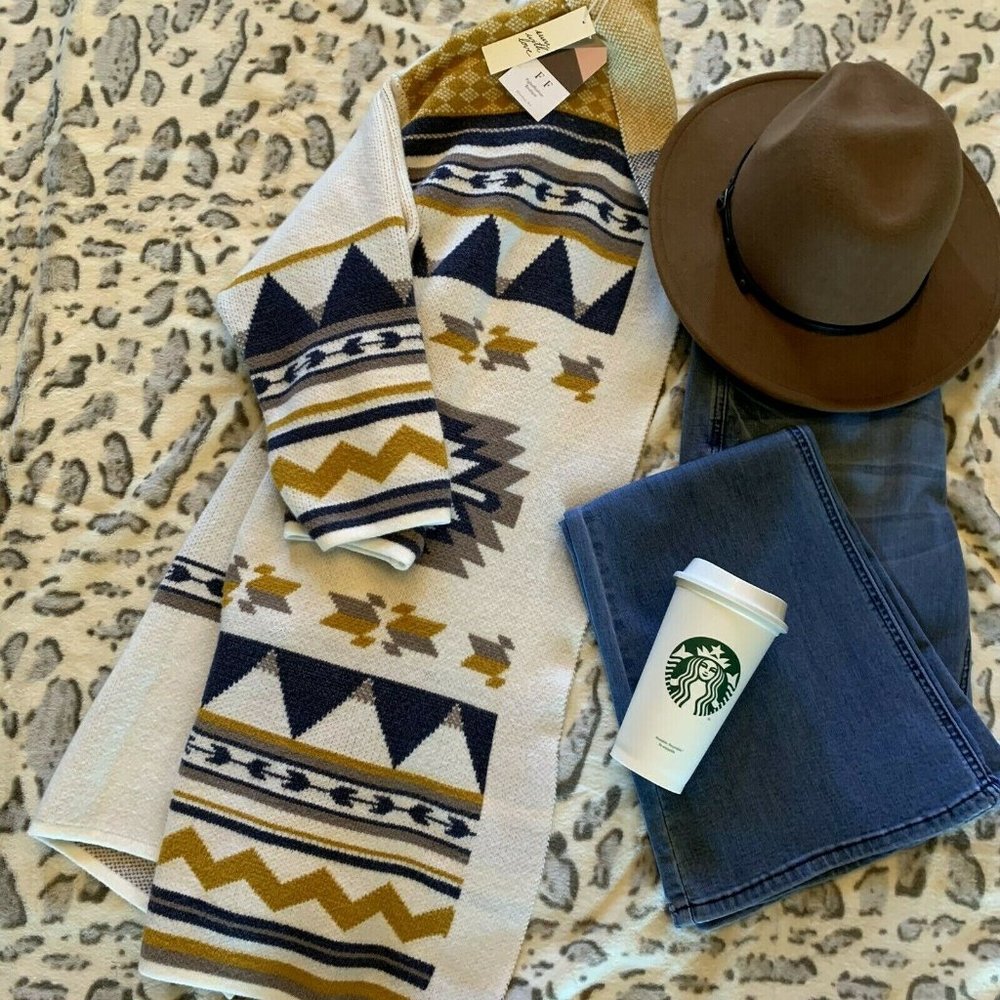 New Cowichan Print Blanket Western Cardigan Sweater Coat. - Picture 4 of 7